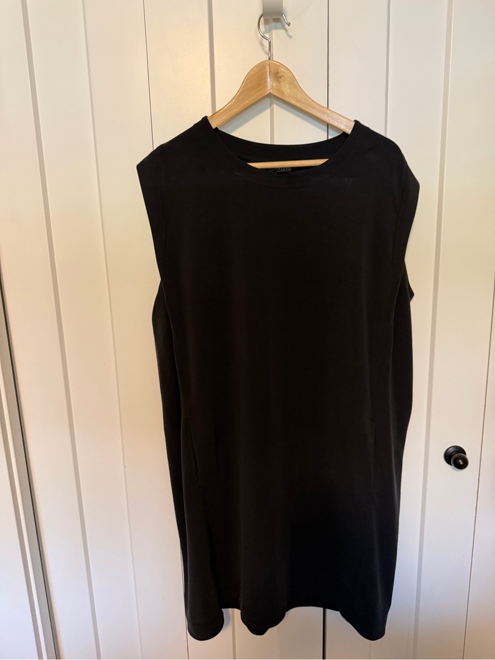 Athleta Black Sleeveless Top with Crew Neck